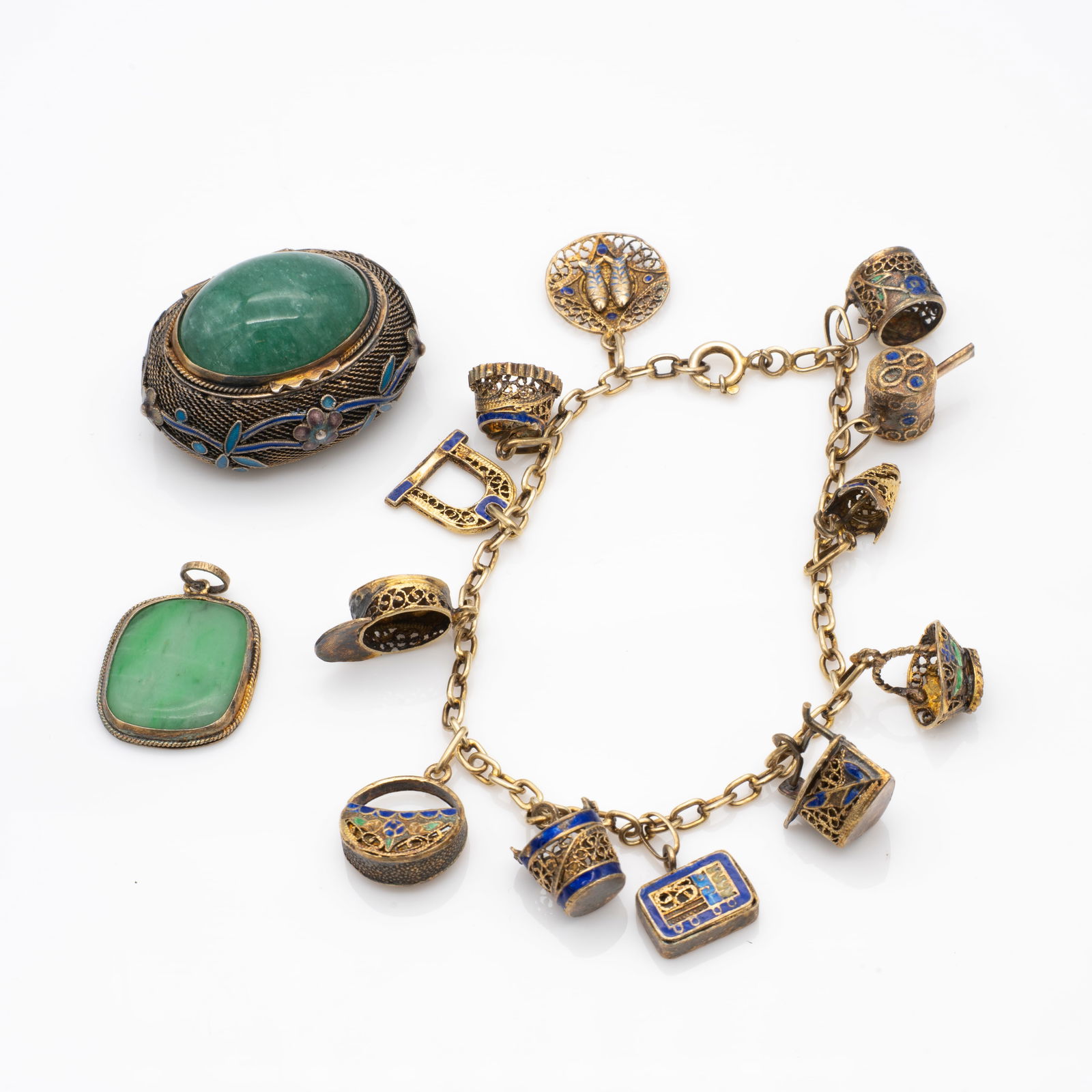 Chinese Export Silver Filligree Charm Bracelet, Small Box and Pendant Incl Jadeite and Serpentine (1 of 10)