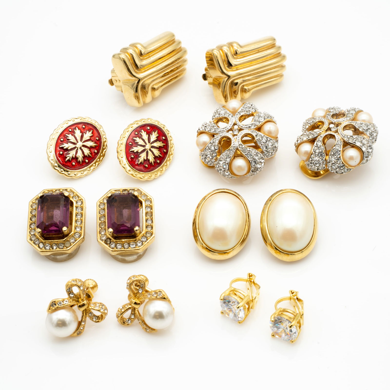 Vintage Earring Lot of 7 incl Dior, Givenchy, St John: Lot 207 Vintage Earring Lot of 7 incl Dior, Givenchy, St John Provenance: From a Private Collection in Upstate New York, with the Jade and Hardstone Carvings Acquired During the Second Half of the 20t