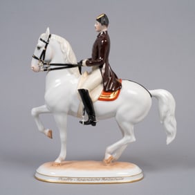 Augarten Wien Porcelain Figurine “Piaffe, Spanische Reitschule,?? Spanish Riding School Rider on