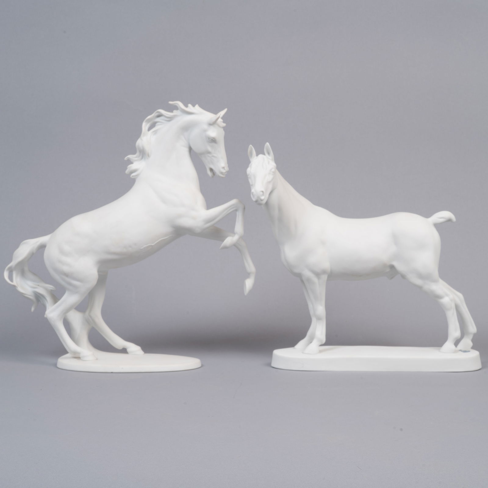 Lot of Two German Bisque Porcelain Horse Figurines, Kaiser & Tettau Atelier (1 of 8)