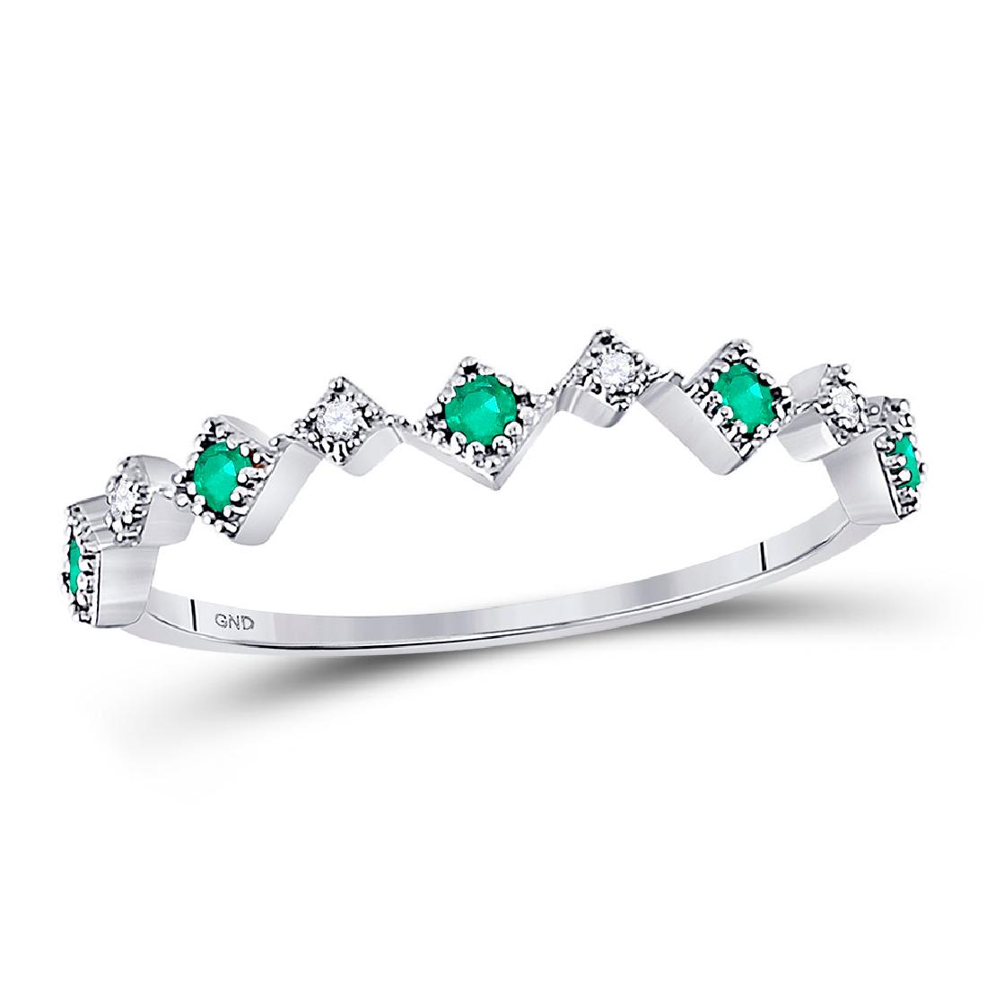 Emerald Diamond Square Stackable Band 10kt White Gold: Emerald Diamond Square Stackable Band 10kt White Gold Manufacturer Model: GGA-127823 Description 10kt White Gold Womens Round Emerald Diamond Sq