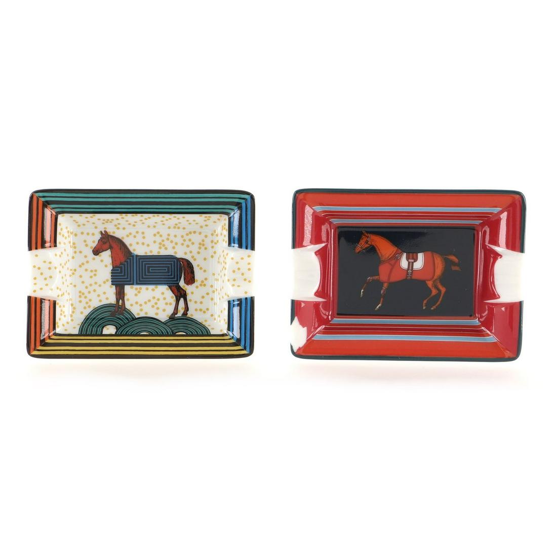 Hermes - Rocabar a Cheval Set of 2 Mini Ashtrays: Hermes - Rocabar a Cheval Set of 2 Mini Ashtrays Printed Porcelain Exterior Color: Multicolor Exterior Material: Porcelain Accessories: Box RBJ CODE: HI.HM.RYSS.PRPO Item No: 83743/5 SIZE AND FIT: