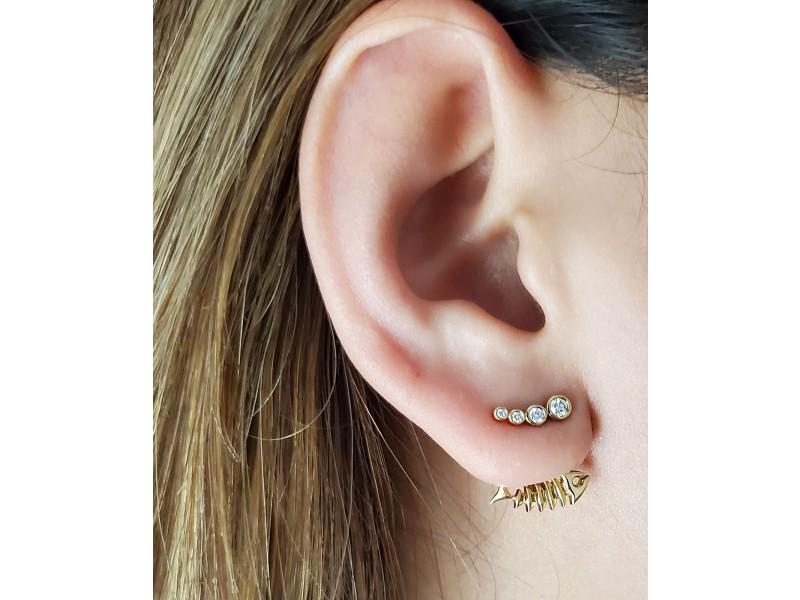 Stephen Webster Jewels Verne Top Cat 18k Diamond Fish Skeleton Earrings: Stephen Webster Jewels Verne Top Cat 18k Diamond Fish Skeleton Earrings SKU: RBJ265091867696E Condition: Never Worn Model: 265091867696E Details: Base Metal: Yellow Gold, 18kBrand: Stephen WebsterCoun