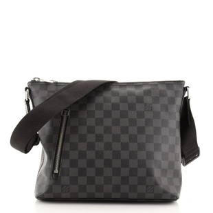 Louis Vuitton Mick Handbag Damier Graphite PM: Louis Vuitton Mick Handbag Damier Graphite PM Exterior Color: Black Interior Color: Black Exterior Material: Canvas (Coated) Interior Material: Fabric Hardware Color: Silver 