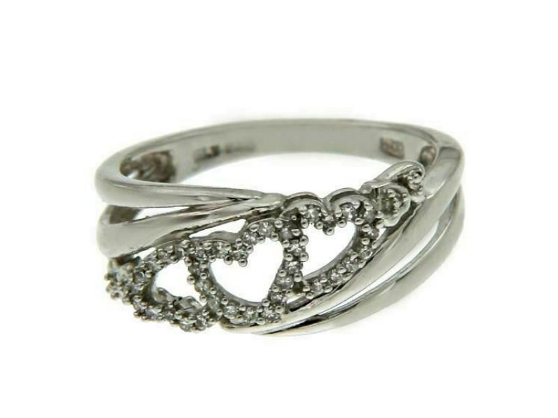 925 Sterling Silver Diamond Heat Band Ring: 925 Sterling Silver Diamond Heat Band Ring SKU: RBJ203124927067-E Condition: Never Worn Model: 203124927067-E Note: All Sales are final. Need more pics? Please do not hesitate to ask if you have any q