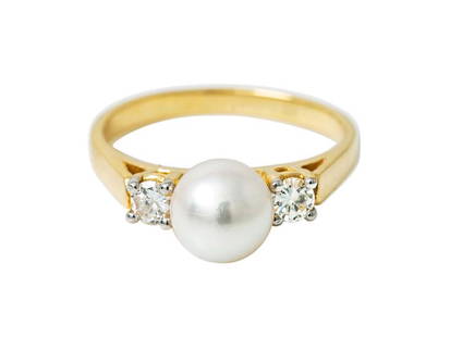 14K YELLOW GOLD 7 MM PEARL 0.40 CT DIAMOND RING 3.3 Gr: 14K YELLOW GOLD 7 MM PEARL 0.40 CT DIAMOND RING 3.3 Gr SKU: RBJ323319031127-E Condition: Pre-Owned Metal: Yellow Gold Stone: Diamond Model: 323319031127-E Note: All Sales are