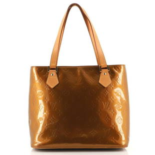 Louis Vuitton Houston Handbag Monogram Vernis: Louis Vuitton Houston Handbag Monogram Vernis Exterior Color: Brown Interior Color: Brown Exterior Material: Patent Leather Interior Material: Leather Hardware Color: Gold 