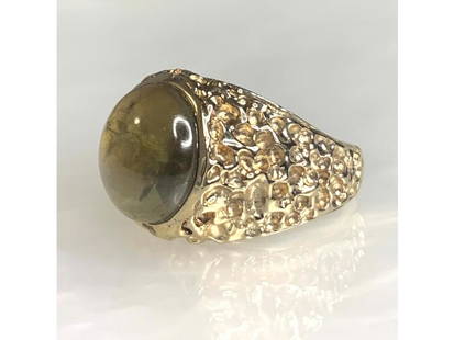 18K Yellow Gold Round Cut Cats Eye Cabochon Ring: 18K Yellow Gold Round Cut Cats Eye Cabochon Ring SKU: RBJ18KYELLOWG-623766EF788BC Condition: Never Worn Metal: Yellow Gold A noticeable and unusual vintage Cat's Eye ring featuring a cabochon cut