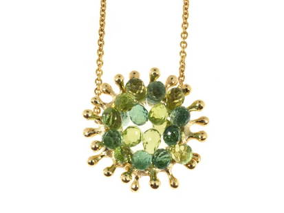 18K Yellow Gold with 17.00ct Peridot Briolette Pendant Necklace: 18K Yellow Gold with 17.00ct Peridot Briolette Pendant Necklace SKU: RBJ367-415-1204-01C9A Condition: Pre-Owned Metal: Yellow Gold Stone: Peridot Model Size and Fit: Briolette Peridot: 3.40mm x