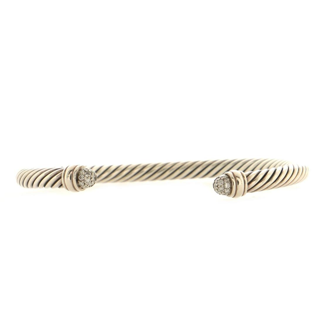David Yurman Cable Classic Bracelet Sterling Silver with Diamonds 5mm: David Yurman Cable Classic Bracelet Sterling Silver with Diamonds 5mm Metal Type: Sterling Silver Metal Finish: Blackened, High Polish Hallmarks Type: 925, Designer Signature Signature / Hallmark Loca