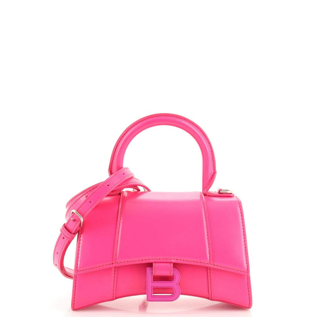 Balenciaga Hourglass Top Handle Bag Leather XS: Balenciaga Hourglass Top Handle Bag Leather XS RBJ no: HB.BA.HRGL.LE.XS Item No: 162794/1 Brand Code: 592833.55143.V.C20218 SIZE AND FIT: 7.5"W x 4.5"H x 3"D, 3" handle drop, 9-23" strap drop Exterior