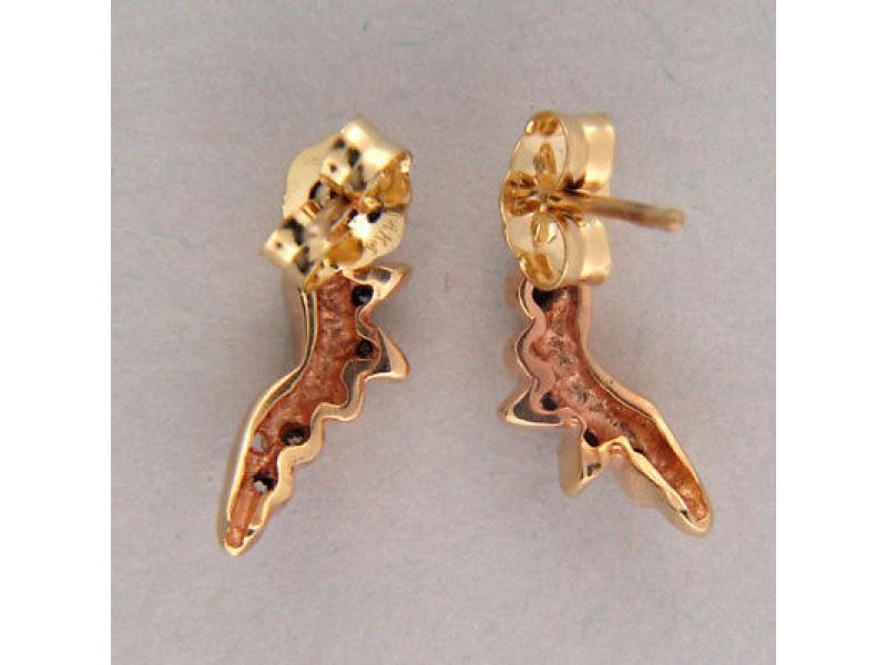 Vintage 14k Yellow Gold Curved Domed 5 Round Diamond Pierced Post Earrings: Vintage 14k Yellow Gold Curved Domed 5 Round Diamond Pierced Post Earrings Product Code: 341-351-320-01C9A Condition: Never Worn Metal: Yellow Gold Stone: Diamond Final Sale: THIS ITEM IS FINAL SALE A