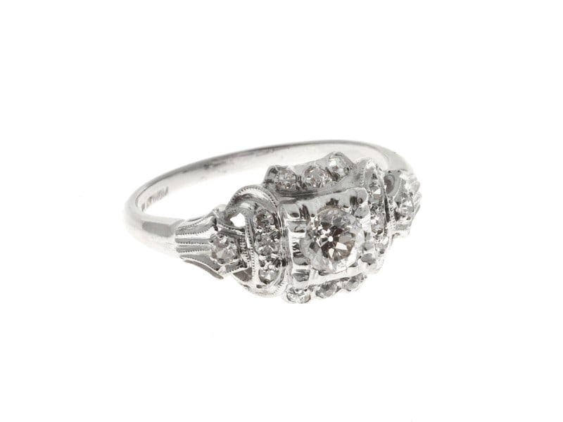 Vintage Art Deco Antique Platinum With .33ct Diamond Ring Size 6: Vintage Art Deco Antique Platinum With .33ct Diamond Ring Size 6 Product Code: 382-351-4554-01C9A Condition: Pre-Owned Metal: Platinum Stone: Diamond Model Size and Fit: Ring Size: 6, Width at Top
