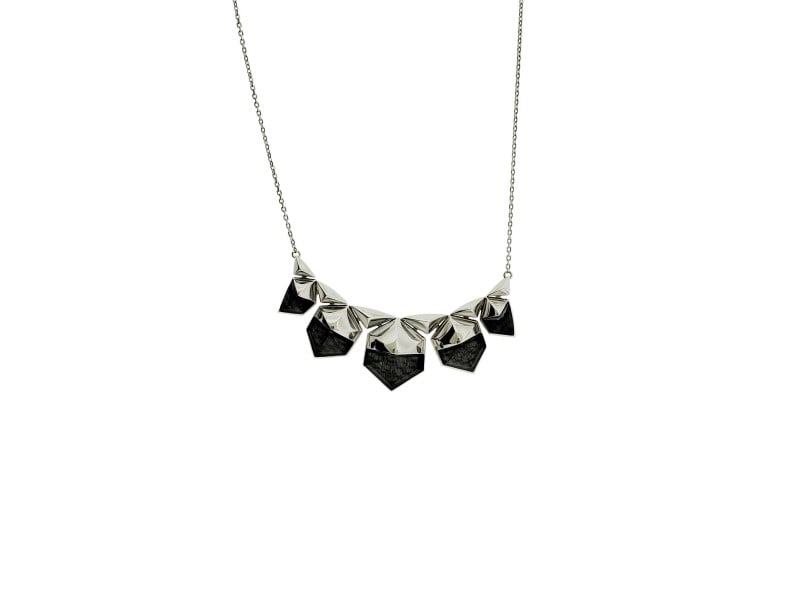 Stephen Webster Superstud Grey Cats Eye Crystal Haze Necklace: Stephen Webster Superstud Grey Cats Eye Crystal Haze Necklace Item Specifics: Base Metal: Fine Silver, 925 parts per 1000 Brand: Stephen Webster Country/Region of Manufacture: United Kingdom Length (i