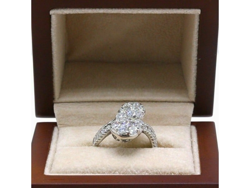 18k White Gold Pear Shaped Diamond Cocktail Ring Pave Round Cuts 2.11 Tcw F VS: 18k White Gold Pear Shaped Diamond Cocktail Ring Pave Round Cuts 2.11 Tcw F VS Item Specifics: Clarity: VS Cut: Ideal Diamond Color: F Fancy Diamond Color: Not Applicable Gender: Female M