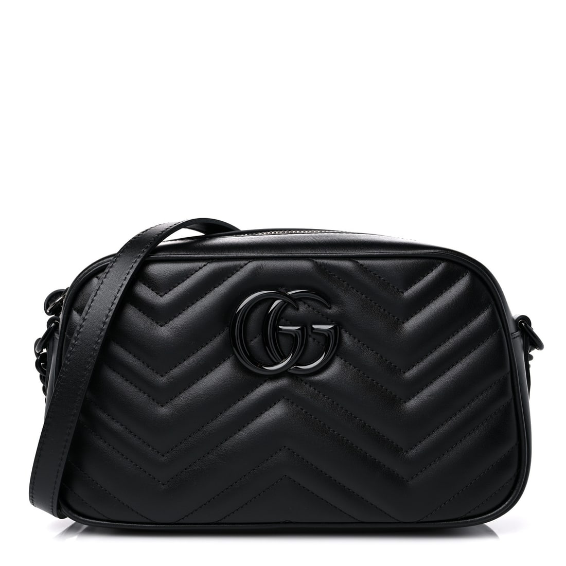Gucci Calfskin Matelasse Monochrome Small: Gucci Calfskin Matelasse Monochrome Small GG Marmont Chain Shoulder Bag Black Item #: 1424941 Brand: GUCCI Condition: Excellent Condition Details: Exterior: Creases, faint scuffs, Handle: Creases, siz