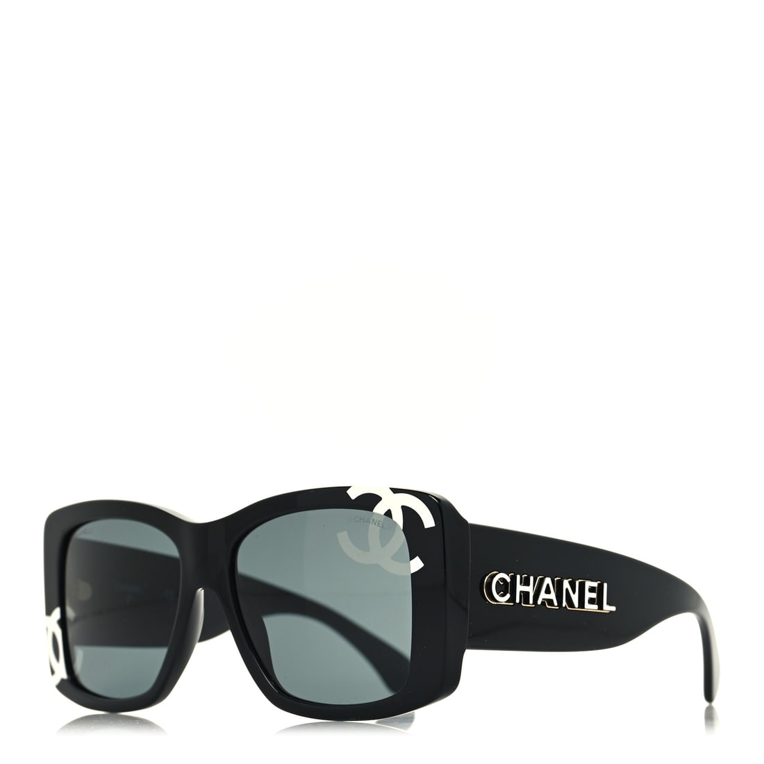 Chanel Acetate CC Logo Square: Chanel Acetate CC Logo Square Sunglasses 71472 Black Item #: 1420831 Brand: CHANEL Condition: Excellent Condition Details: Exterior: Scratches on frame, Hardware: Faint scratch(es) Length: 5.25 in