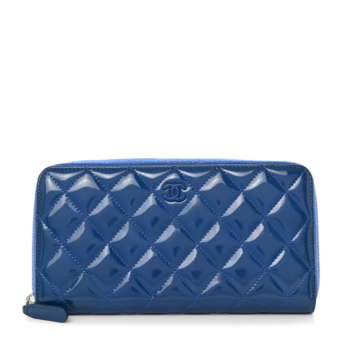 Chanel Patent Calfskin Quilted Large: Chanel Patent Calfskin Quilted Large Gusset Zip Around Wallet Blue Item #: 1419305 Condition: Very Good Condition Details: Exterior: Scuffs, edge wear, pilling, marks, faint corner wear, Interior: Cre