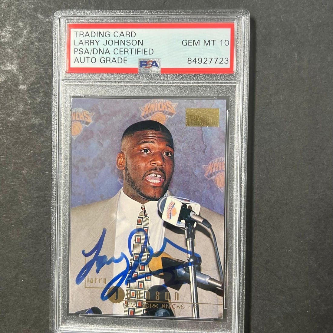 1996 skybox #76 larry johnson signed: 1996 skybox #76 larry johnson signed card auto 10 PSA slabbed knicks 1996 Skybox #76 Larry Johnson Signed Card AUTO 10 PSA Slabbed Knicks