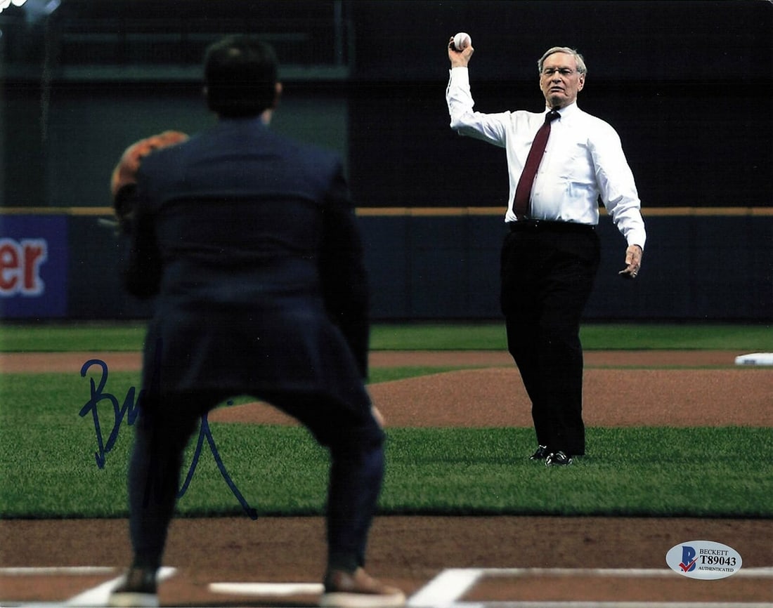 Allan Bud Selig signed 8x10 Photo: Allan Bud Selig signed 8x10 Photo BAS Beckett Commissioner Autographed Allan Bud Selig signed 8x10 Photo BAS Beckett Commissioner Autographed