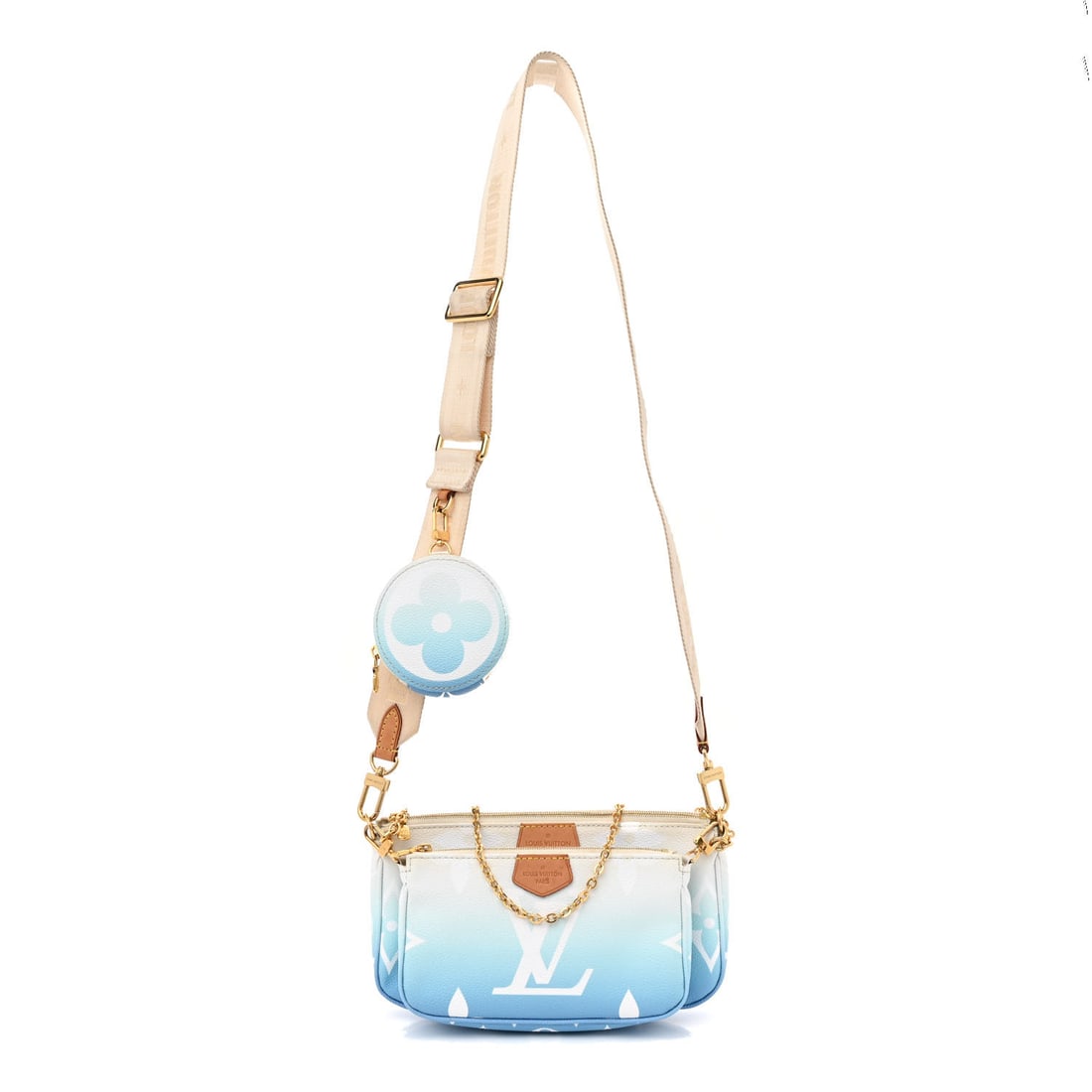 Louis Vuitton LOUIS VUITTON Monogram Giant: Louis Vuitton LOUIS VUITTON Monogram Giant By The Pool Multi Pochette Accessories Blue Brand: LOUIS VUITTON Condition: Excellent Condition Details: Exterior: Patina of vachetta, marks, liquid marks, I