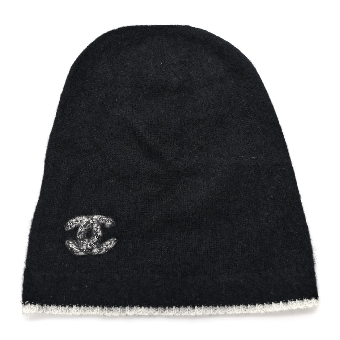 Chanel Cashmere Silk CC Beanie Hat: Chanel Cashmere Silk CC Beanie Hat Black White Brand: CHANEL Condition: Very Good Condition Details: Exterior: Frayed, pilling Length: 8.5 in Height: 11.5 in Circumference: 17 in <br