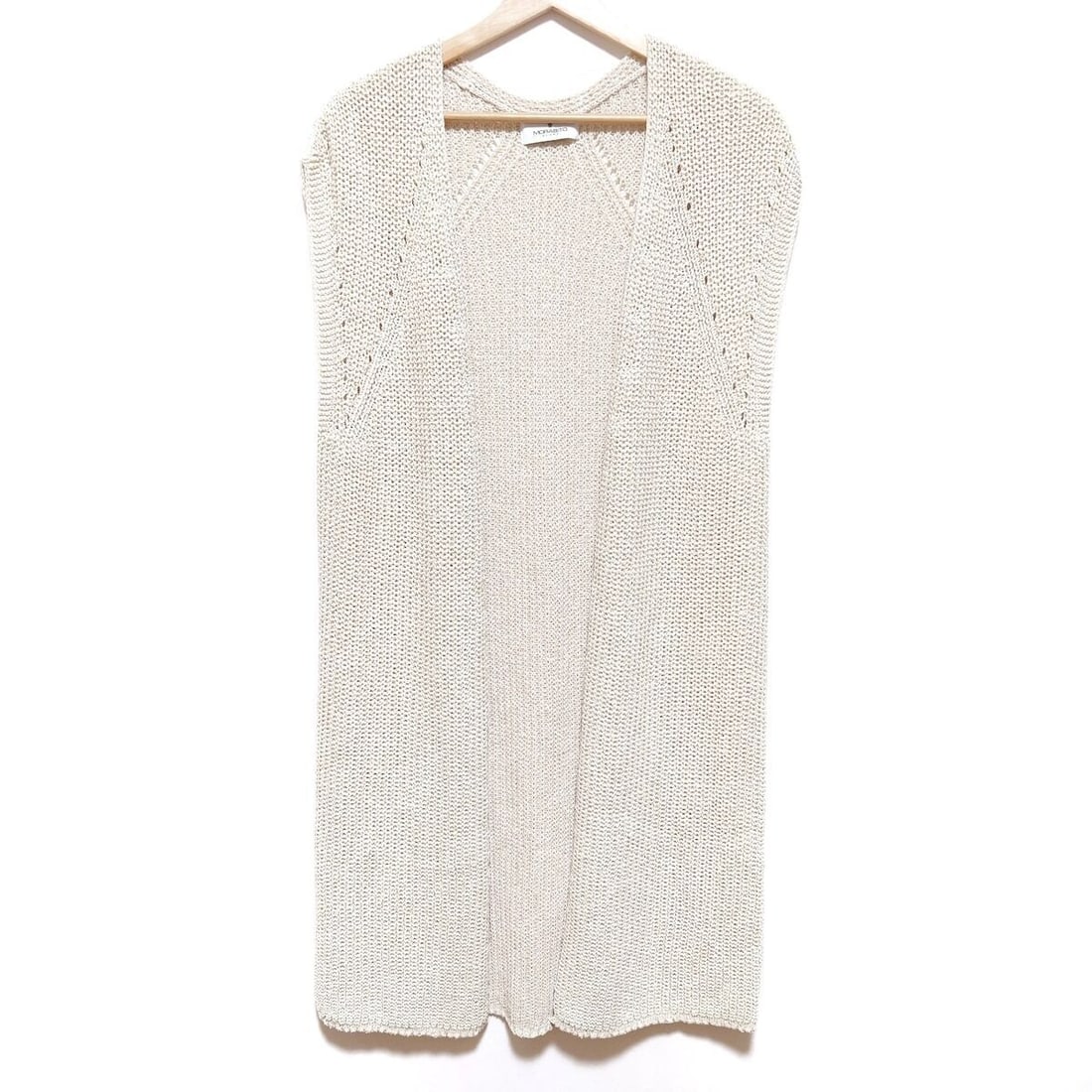 Auth MORABITO - Cream Vest: Auth MORABITO - Cream Vest Condition: Pre-owned Brand: MORABITO Style: Vest Color: Cream Outer Shell Material: Please see the photo of the quality tag ConditionRank: 7 Department: <br