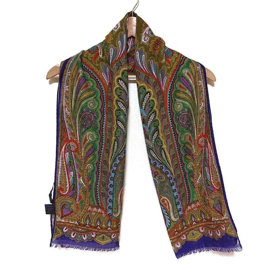 Auth ETRO - Khaki Purple Multi: Auth ETRO - Khaki Purple Multi Scarf Condition: Pre-owned Brand: ETRO Style: Scarf Color: Khaki, Purple, Multi ConditionRank: 6 Department: Type: Scarf Shipping: Please