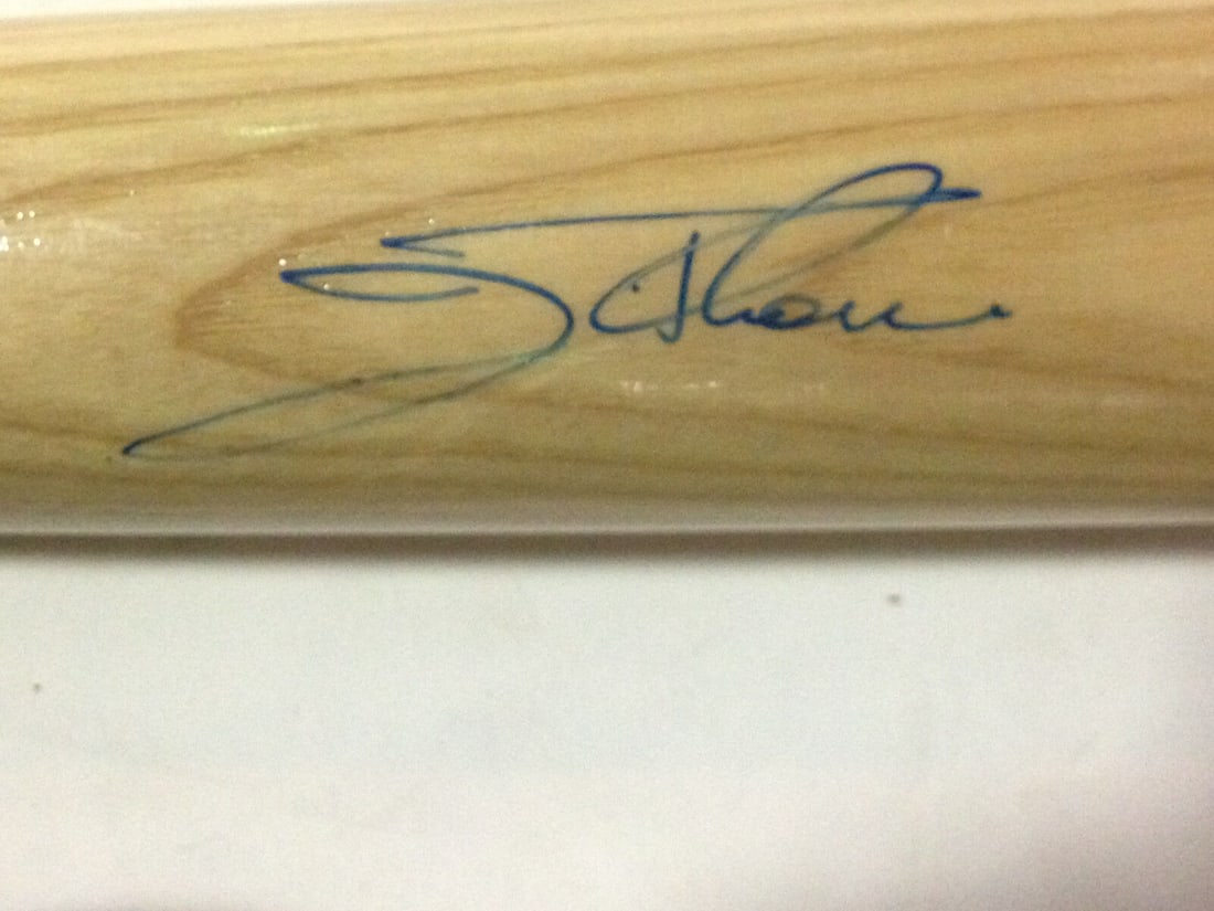 Jim Thome Indians signed 34 inch: Jim Thome Indians signed 34 inch Pro Model Rawlings Big Stick bat auto Elite COA Jim Thome Indians signed 34 inch Pro Model Rawlings Big Stick bat auto Elite COA SKU no: RBJ7260338520152 Guidelines fo