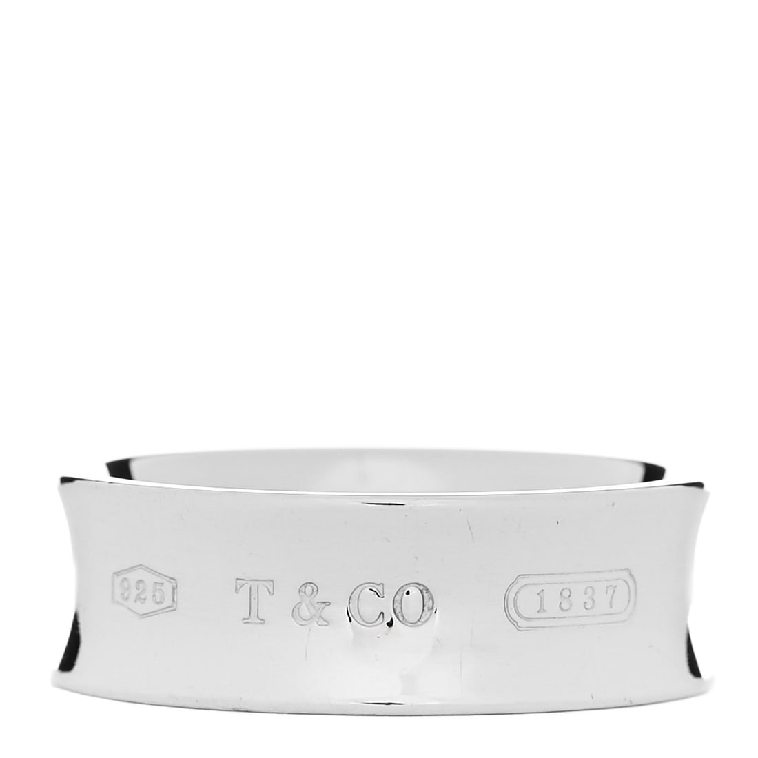 Tiffany Sterling Silver 1837 Band Ring 54 7: Tiffany Sterling Silver 1837 Band Ring 54 7 Brand: TIFFANY Condition: Shows Wear Condition Details: Hardware: Scratch(es), nick(s), , Pouch, Due to grading limitations imposed by mounted stones, all g