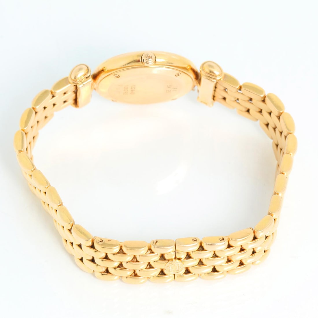 Van Cleef & Arpels Yellow Gold: Van Cleef & Arpels Yellow Gold Ladies Watch Ref. 12264305GG1 Van Cleef & Arpels Yellow Gold Ladies Watch Ref. 12264305GG1 - Quartz. 18K Yellow Gold ( 24 mm ). White dial with black hour markers and Ro