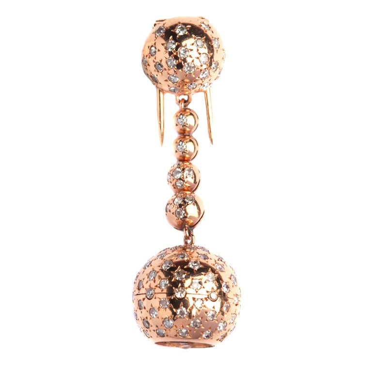 Van Cleef & Arpels Rose Gold: Van Cleef & Arpels Rose Gold Ball-Form Pin Watch Brand: Van Cleef & Arpels Case Material: 18k Gold, Rose Gold Stone: Diamond Stone Cut: Round Cut Place of Origin: Switzerland Period: 1940-1949 <br