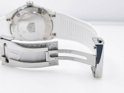 Tag Heuer Carrera WBG1315.FC6412 36mm MOP: Tag Heuer Carrera WBG1315.FC6412 36mm MOP Diamond Dial Box Papers Creator: TAG Heuer Case Material: Stainless Steel Strap Material: Leather Case Shape: Round Case Dimensions: Diameter: 1.42 in (36 mm)