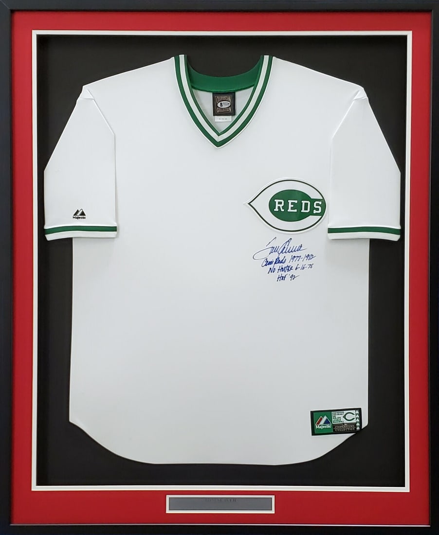 Reds Tom Seaver Auto Framed St.: Reds Tom Seaver Auto Framed St. Patrick's Day Jersey HOF 92 Beckett T81658 Reds Tom Seaver Auto Framed St. Patrick's Day Jersey HOF 92 Beckett T81658 SKU no: RBJ7264801652824 Guidelines for Bidding We