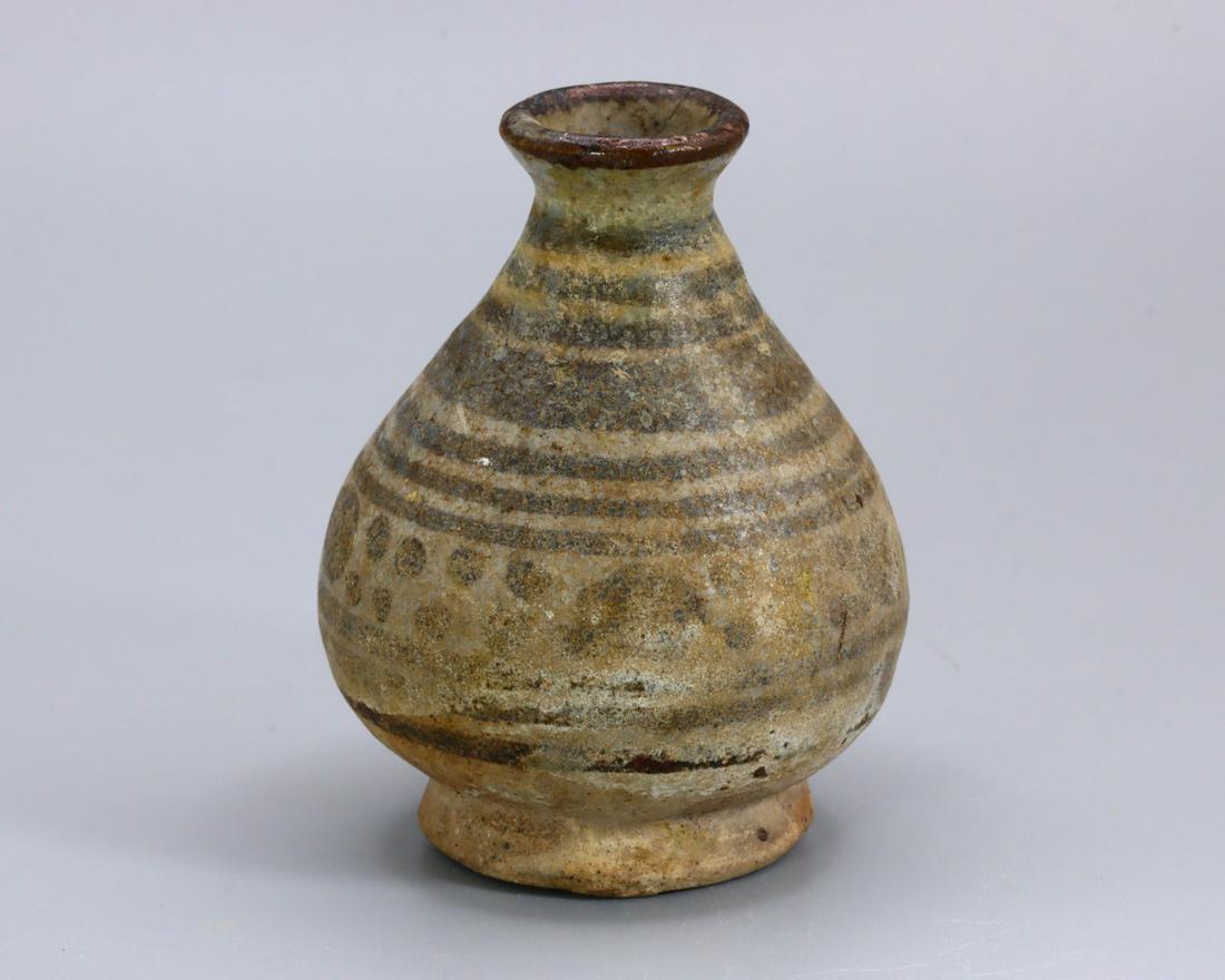 Small Thai Antique Glazed Jar Late Sukhothai Period - Early Ayutthaya Period: Thousand Planet Auction House Treasure Auction Day, all major kinds of Mineral, you will find in today's auctions. Join us and add our auction into your calendar. Today auction including Artifacts, Mi
