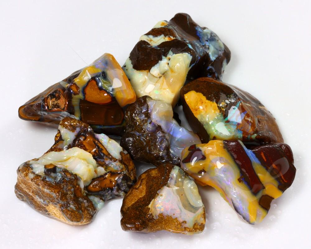 134Ct Group of Selection Winton Mine Boulder Opal Rough 2.3x1.5x1.4cm: Thousand Planet Auction House Treasure Auction Day, all major kinds of Mineral, you will find in today's auctions. Join us and add our auction into your calendar. Today auction including Artifacts, Mi