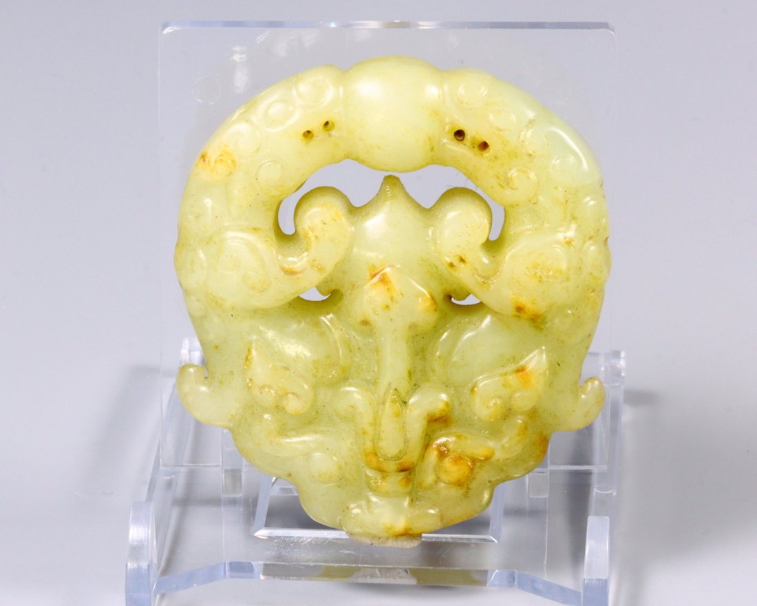 Vintage Chinese Jade Carving 48.8g 5x4.5x1.5cm: Thousand Planet Auction House Treasure Auction Day, all major kinds of Mineral, you will find in today's auctions. Join us and add our auction into your calendar. Today auction including Artifacts, Mi