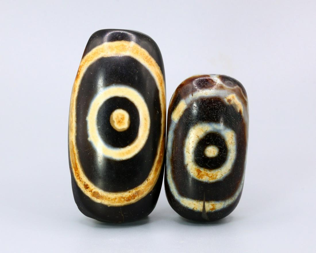 New Himalayan Tibetan Banded Chong Dzi Beads 52x26mm: Thousand Planet Auction House Treasure Auction Day, all major kinds of Mineral, you will find in today's auctions. Join us and add our auction into your calendar. Today auction including Artifacts, Mi