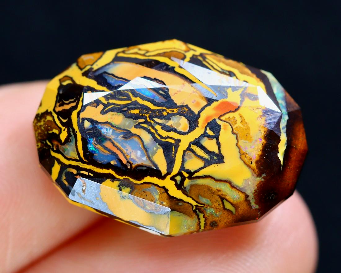 Rare Precision Master Cut of Australian Yowah Boulder Opal Unique Matrix Pattern 19.2x13.8x8.7mm: Thousand Planet Auction House Treasure Auction Day, all major kinds of Mineral, you will find in today's auctions. Join us and add our auction into your calendar. Today auction including Artifacts, Mi