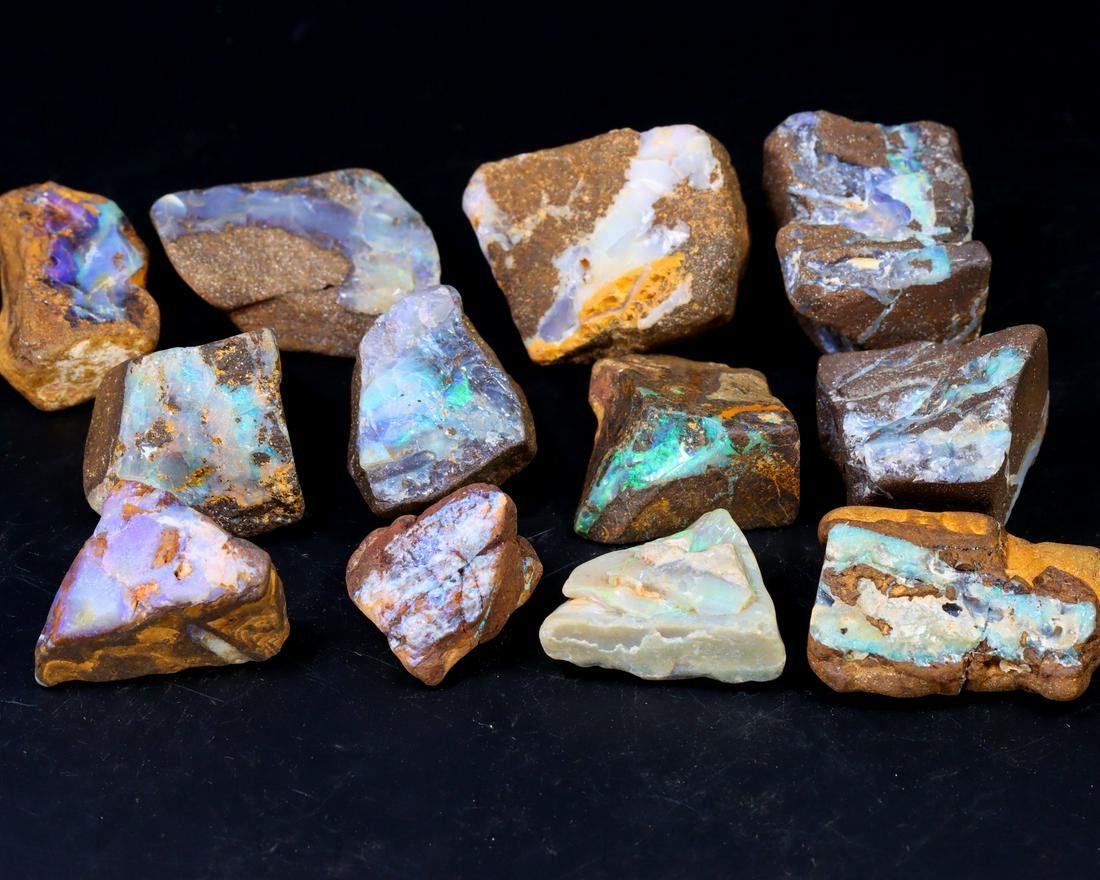 330Ct Group of Australian Winton Mine Boulder Opal Rough: Thousand Planet Auction House Treasure Auction Day, all major kinds of Mineral, you will find in today's auctions. Join us and add our auction into your calendar. Today auction including Artifacts, Mi