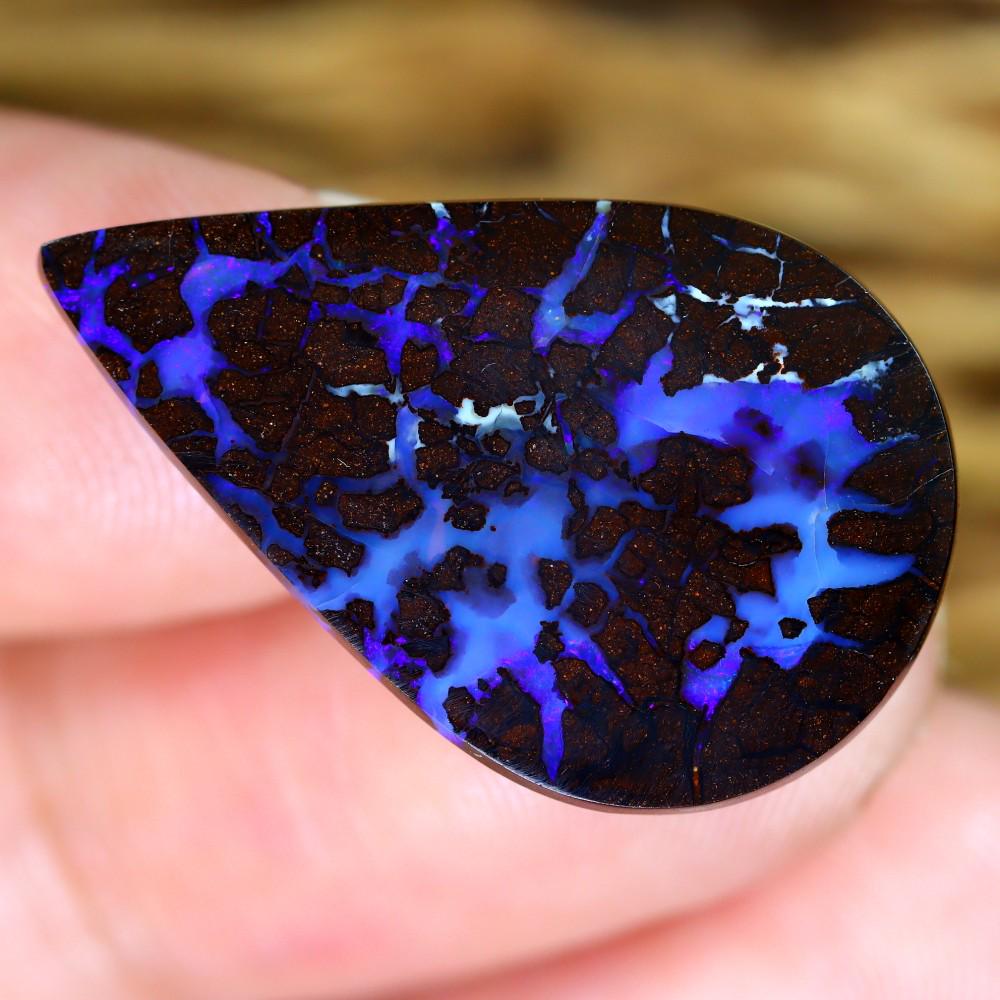 16.81Ct Koroit Boulder Opal Polished - Australian Opal - Pear Cabochon: Thousand Planet Auction House Welcome to our auction house, today auction brought to you by Leharlequin Co., Ltd based in Bangkok, Thailand specialize in all kinds of opal and color gemstone both in m