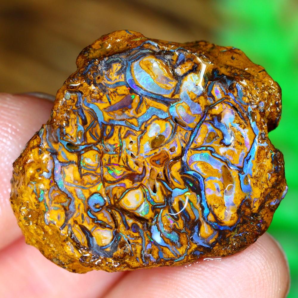23.98Ct Koroit Boulder Opal Rough - Australian Opal - Freeform Rough: Thousand Planet Auction House Welcome to our auction house, today auction brought to you by Leharlequin Co., Ltd based in Bangkok, Thailand specialize in all kinds of opal and color gemstone both in m
