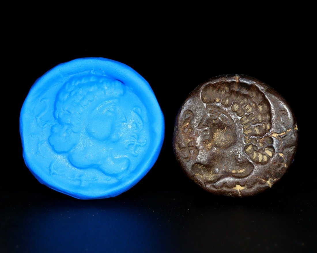 Middle Assyrian Western Asiatic Cylinder Seal and Modern Impression Collection (1 of 14)