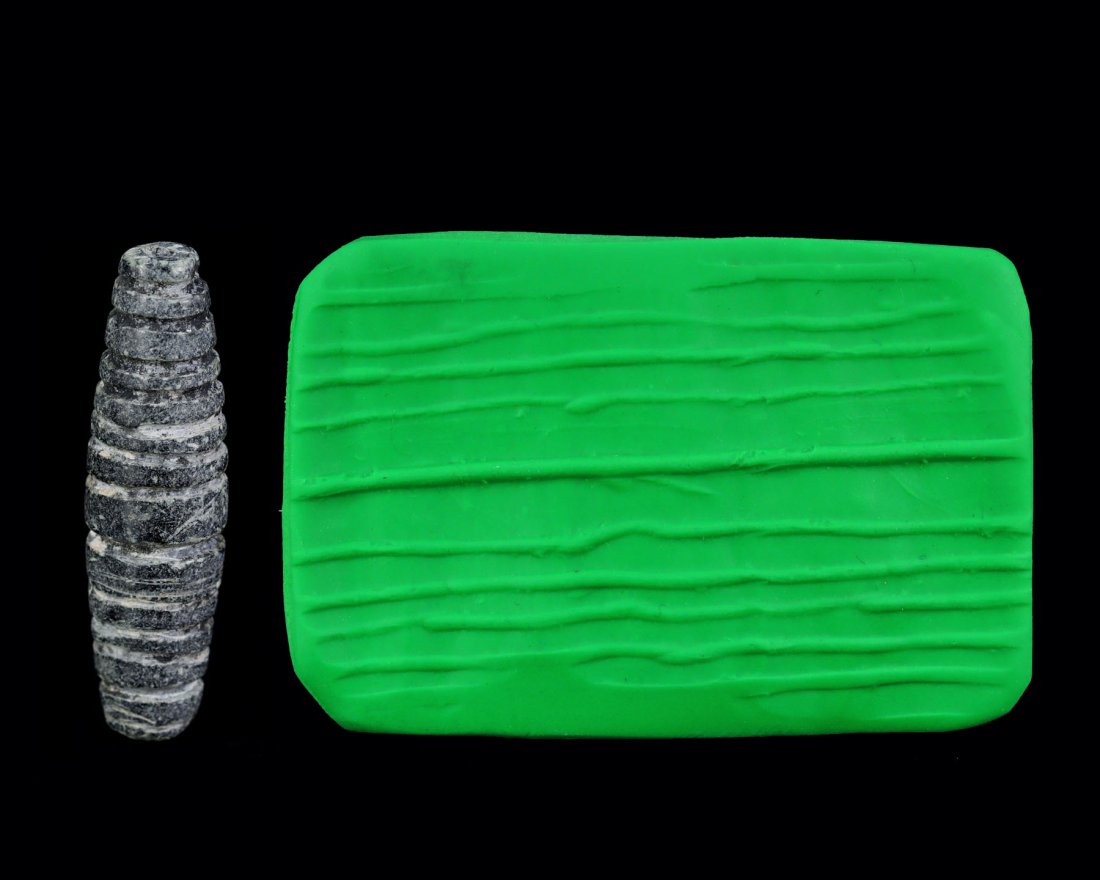Ancient Black Steatite Cylinder Seal Bead Jemdet Nasr Era 3000BC-2900BC (1 of 8)