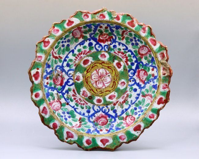 19th Century Antique Thai Benjarong Pedestal Tray Rattanakosin Period: Antique Thai Benjarong Pedestal Tray Cultures/Periods: 19th Century AD Diameter: Findspot: Thailand Provenance: Private collection to Mr Arthid Supawong. Acquired from previous collector Mr. Mahachai 