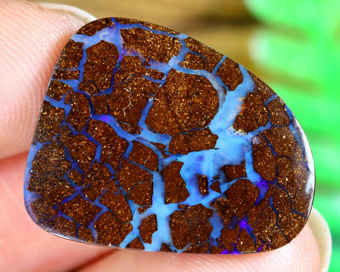 Australian Queensland Koroit Mine Loose Boulder Solid Opal Cabochon: Australian Queensland Koroit Mine Loose Boulder Solid Opal Cabochon Opal Condition: Polished Solid Opal Origin: Koroit / Yowah Opal Mine Purpose: Ready to set in jewelry or keep for investment Purity: