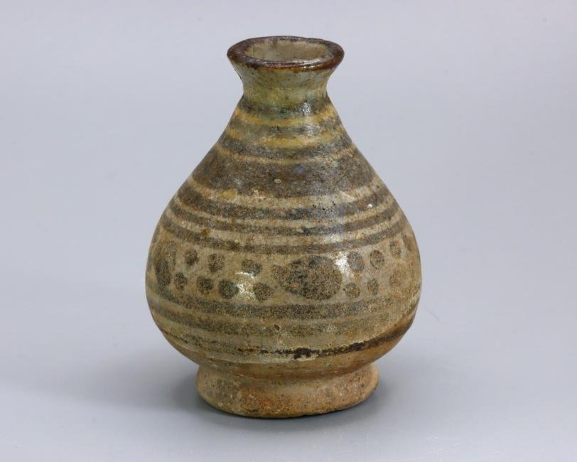 Thai Antique Glazed Ceramic Jar Late Sukhothai Period - Early Ayutthaya Period (1 of 11)