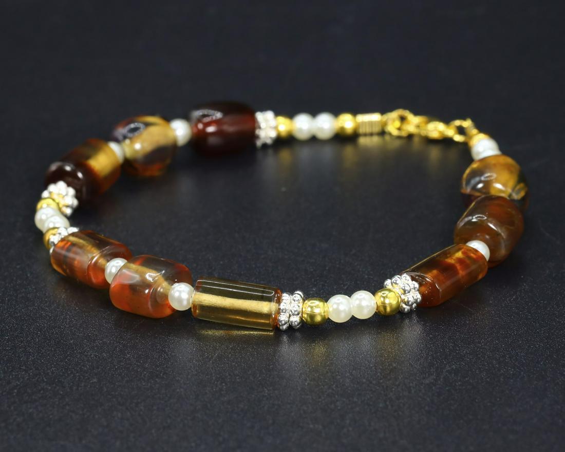 Natural Burmese Amber with White Pearl Beaded Bracelet (1 of 3)