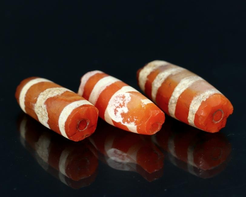 Three Ancient Himalayan Tibetan Pyu 3-4 Stripes Chung dZi Beads (1 of 5)