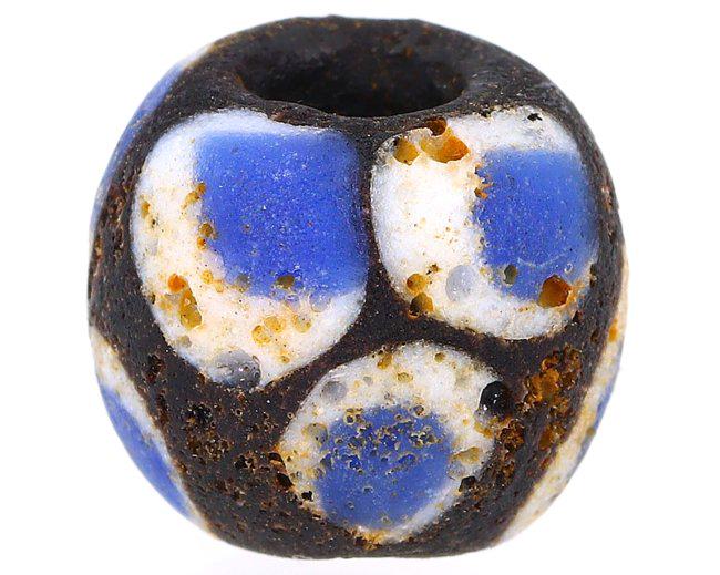 An Ancient Western Asiatic Glass Bead With Stratified Eyes Art Glass Paperweights: Dimension: 11x10mm Thousand Planet Auction House Season 2 Asian Treasure Hunt Auction, auction including Abstract Oil Painting, Sculptures & Carvings, Statues & Statuettes, Bust Carving, Signet Rings,